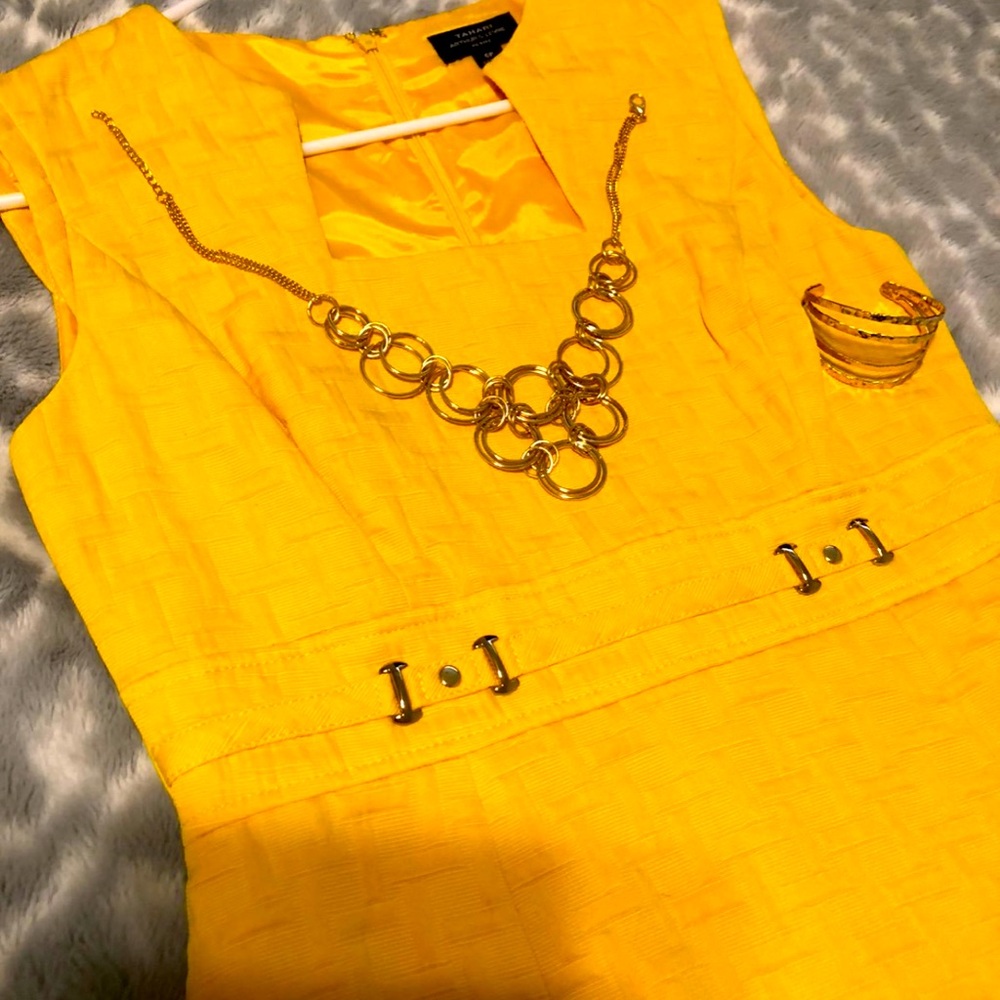 Tahari career dress gorgeous yellow a bit contemporary w/ the sharp features♥️
